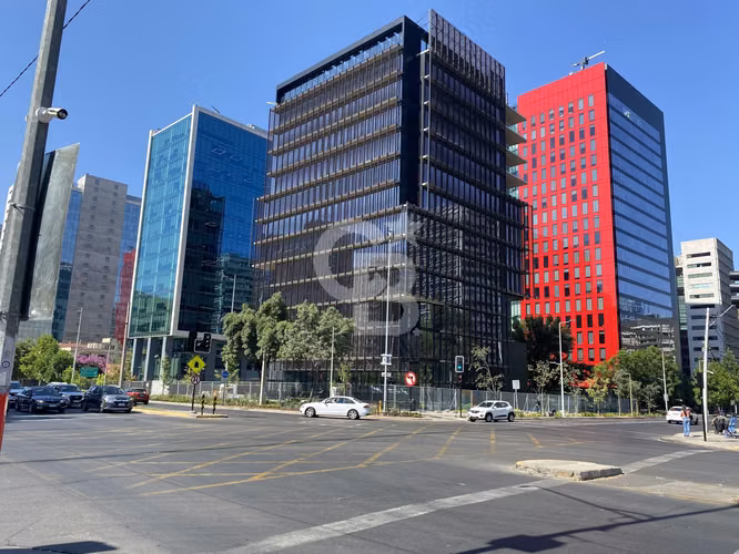 Oficina de 211  m2, Metro Manquehue