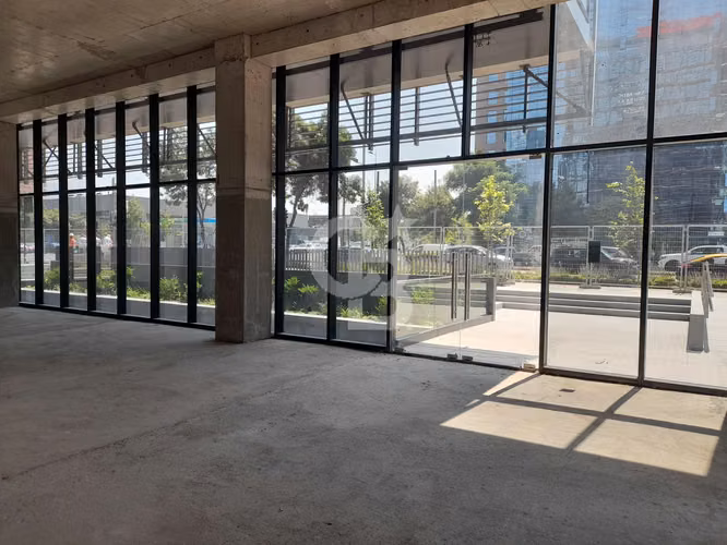 Local comercial de 110 m2, Metro Manquehue