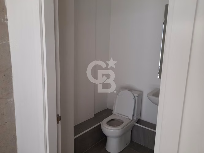 Local comercial de 110 m2, Metro Manquehue