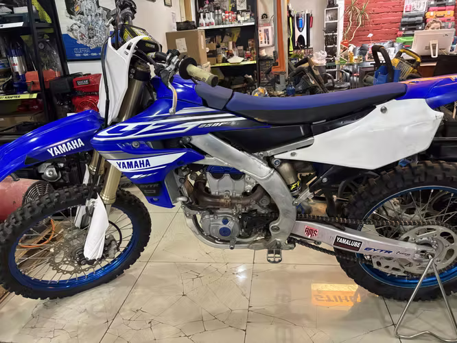 VENDO MOTO YAMAHA