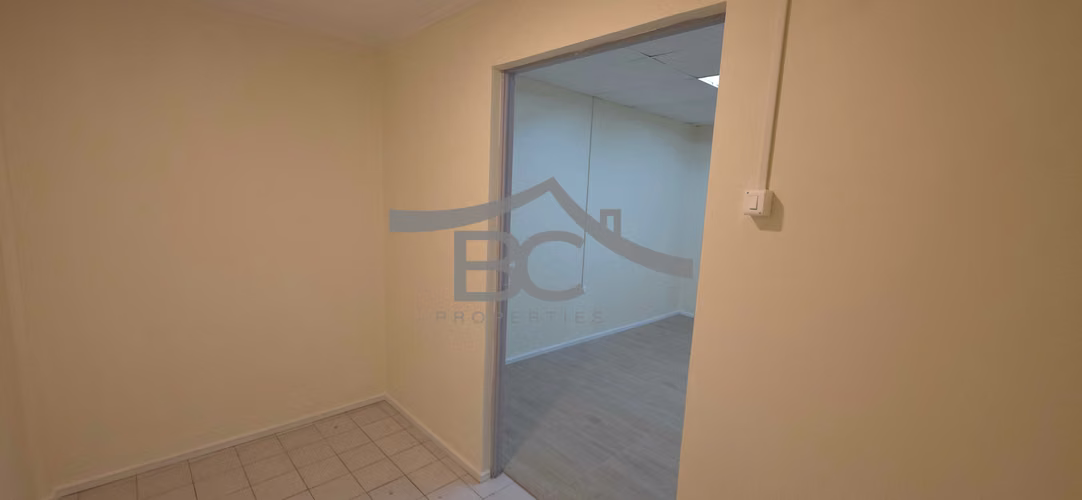 Se arrienda local comercial en pleno centro. (154522)