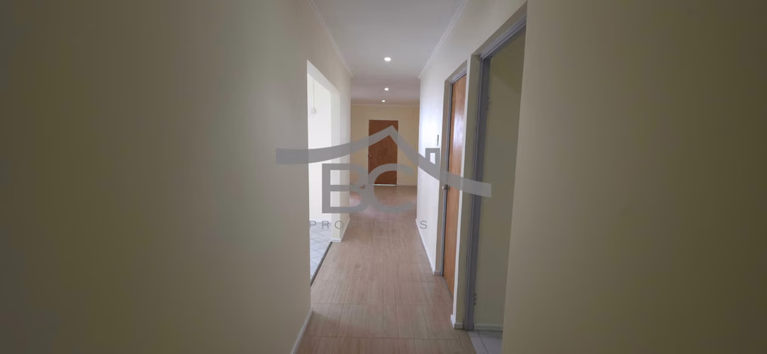 Se arrienda local comercial en pleno centro. (154522)