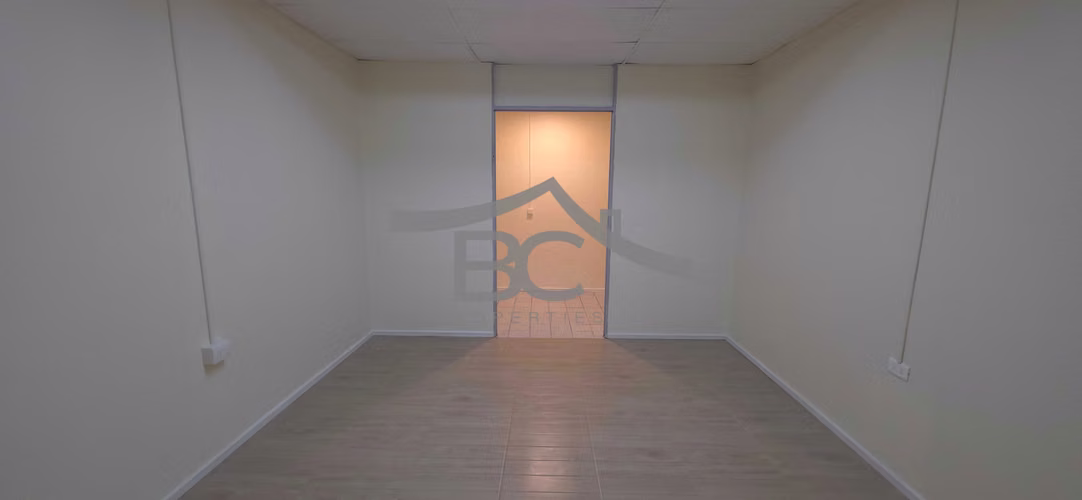 Se arrienda local comercial en pleno centro. (154522)