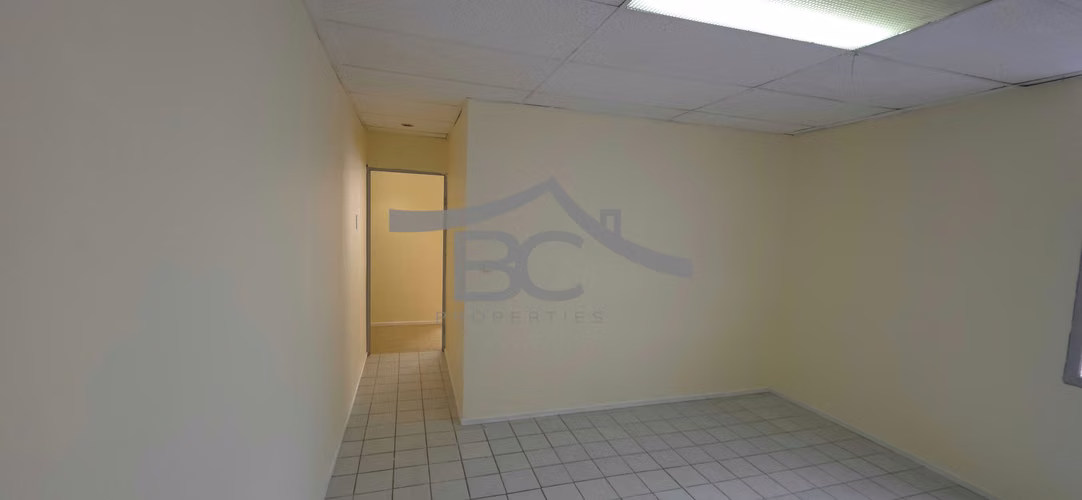 Se arrienda local comercial en pleno centro. (154522)