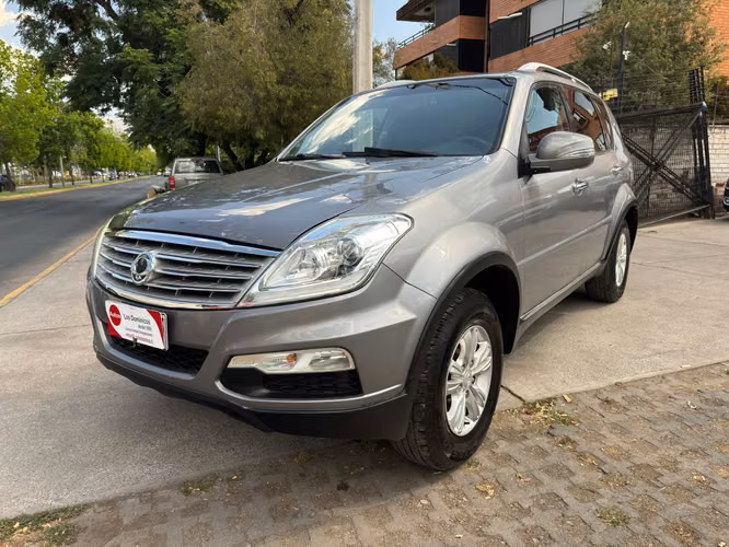 SSANGYONG REXTON W DIESEL 2.0 TURBO DIESEL MEC 6 VEL 3 CORRIDAS 2015