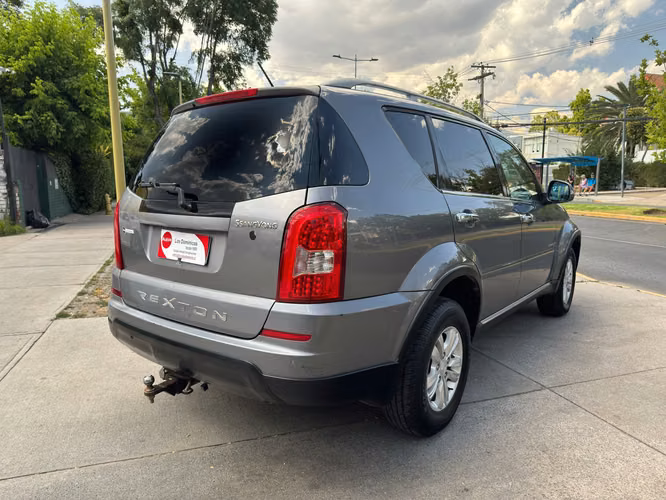 SSANGYONG REXTON W DIESEL 2.0 TURBO DIESEL MEC 6 VEL 3 CORRIDAS 2015
