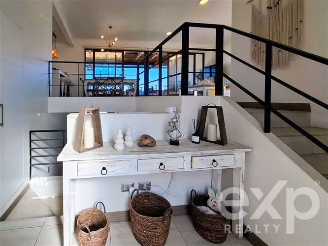 Casa con terraza panorámica y vista a Santiago en Alto Macul