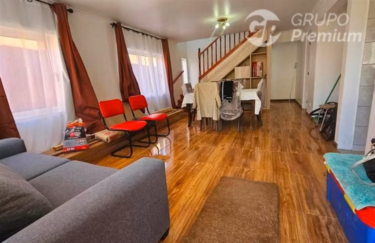 Casa en venta de 5 dorm. en Llaillay