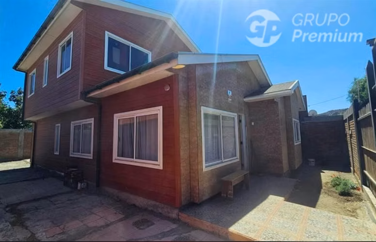 Casa en venta de 5 dorm. en Llaillay