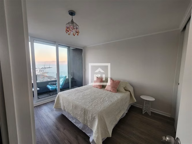 HERMOSO 1D+1B AMOBLADO CON GASTO COMÚN INCLUIDO