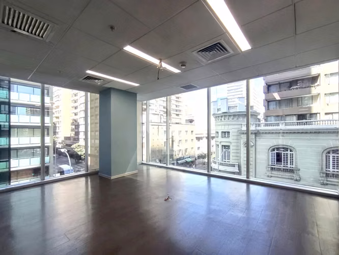 Oficina Premium en Casco Histórico de Santiago