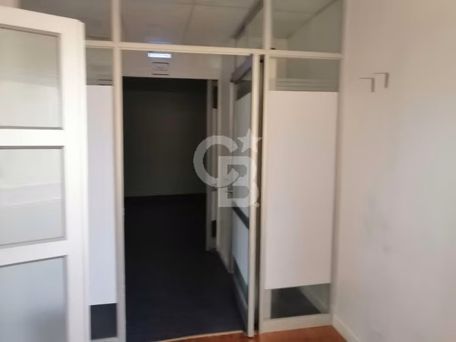 Oficina Clínica de 239 m2 en Marriott