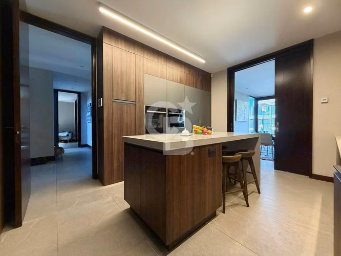 Moderna casa mediterránea en condominio