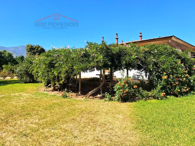 Se Vende Parcela/Terreno con Hermosa Casa, Sector Pocochay, Comuna de La Cruz