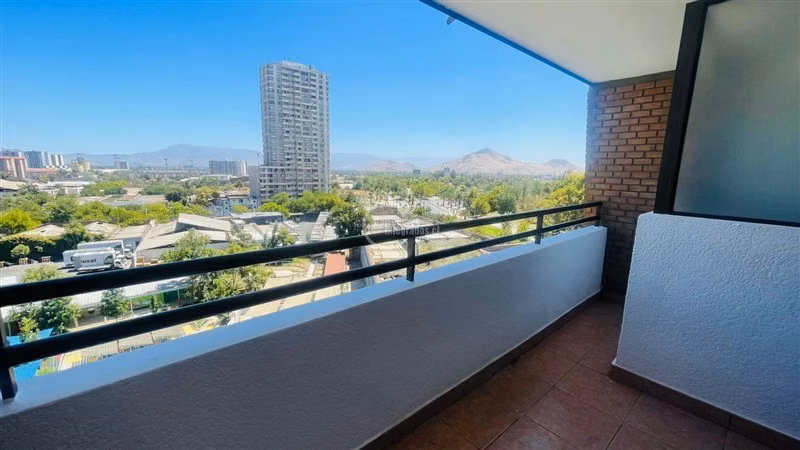 Departamento venta de 2 dorm. en Santiago Parque Los Reyes