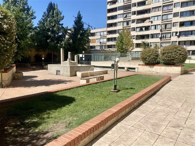 Departamento venta de 2 dorm. en Santiago Parque Los Reyes