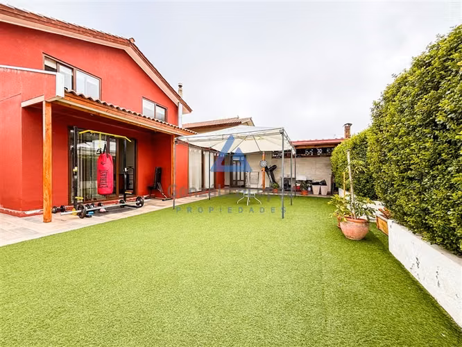 Casa 4D 3B con quincho Senderos del Milagro La Serena
