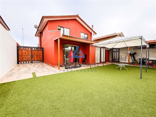 Casa 4D 3B con quincho Senderos del Milagro La Serena
