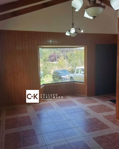 Venta de casa con terreno.  (154913)