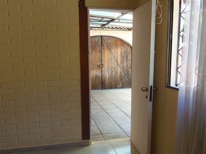 Casa en venta de 4 dorm. en Maipú