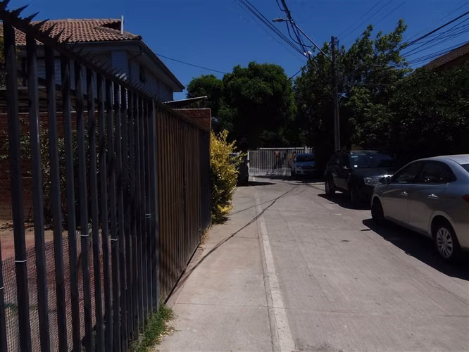 Casa en venta de 4 dorm. en Maipú