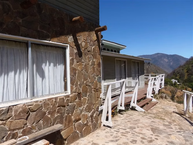 Casa en venta de 4 dorm. en Olmué