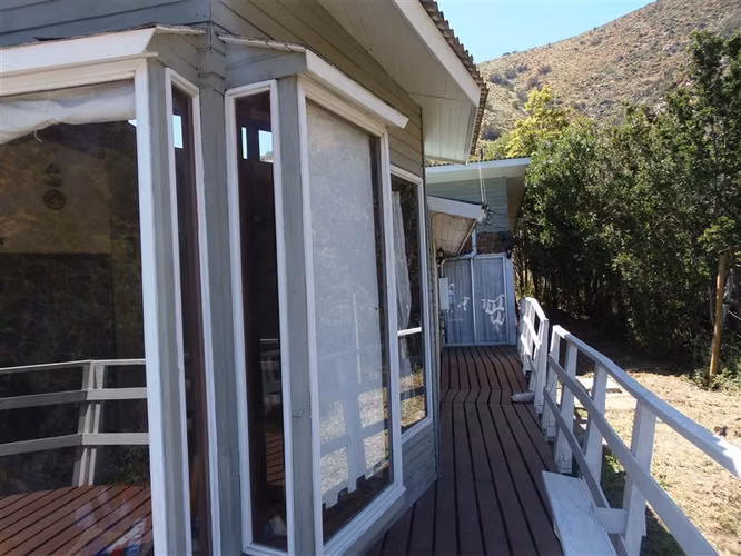 Casa en venta de 4 dorm. en Olmué