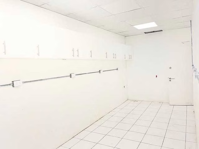 Sector Centro, Local Comercial de 79 m2 (154940)