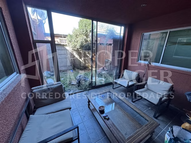 Casa 160 m en Barrio Barcelona Pasaje Los Pirineos