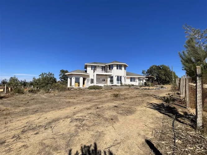 Condominio Parque Sta Maria 240/5000 5d/4b quincho DN