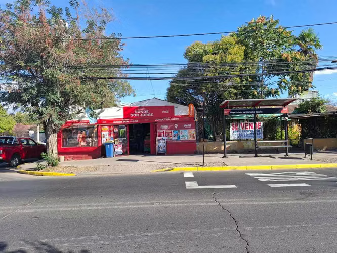 Vivienda con local comercial (154284)