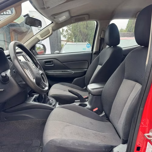 Mitsubishi L200 katana er 4x2 - Imagen 5