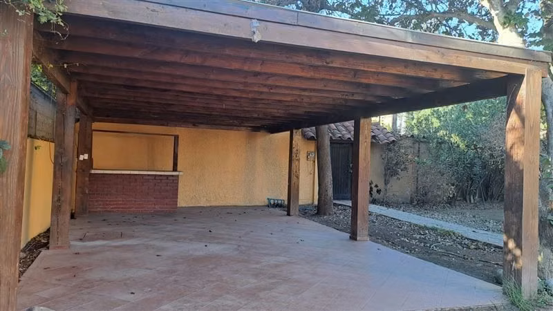 CASA VENTA/ARRIENDO HABITACIONAL/SERVICIOS EN LA R