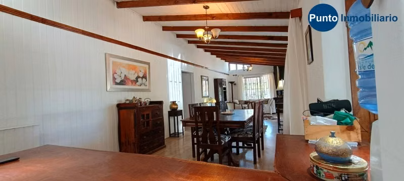 Parcela con Dos Casas