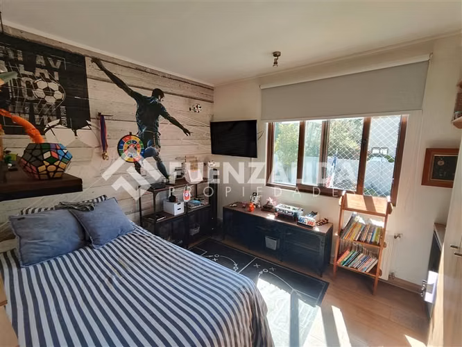 Casa en Condominio con piscina, La Reina Alta 4 dorm y serv