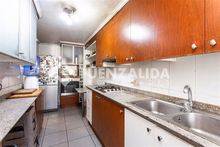 Departamento con terraza y gran ubicación en Ñuñoa
