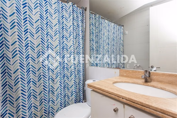 Departamento con terraza y gran ubicación en Ñuñoa