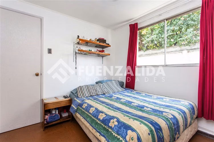 Casa en venta de 6 dorm. en Las Condes