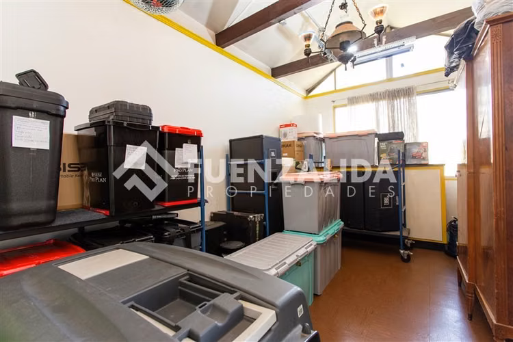 Casa en venta de 6 dorm. en Las Condes