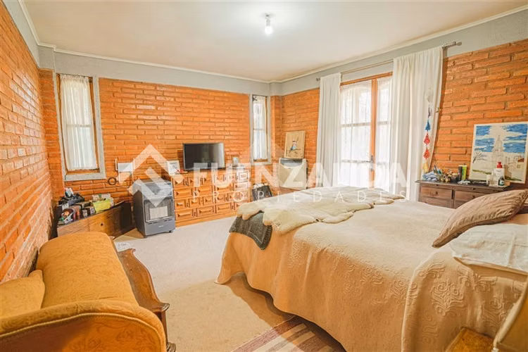 Casa en venta de 3 dorm. en Pirque