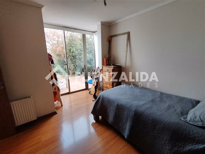 Casa en Condominio con vista privilegiada a Santiago