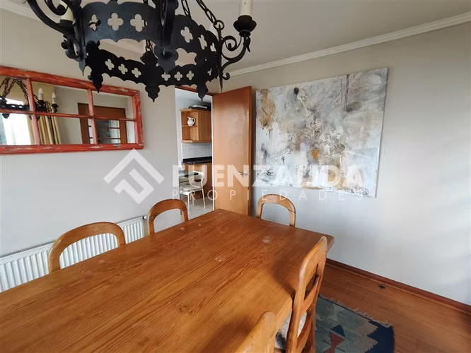 Casa en Condominio con vista privilegiada a Santiago