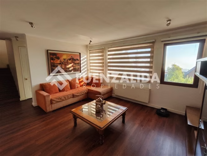 Casa en venta de 5 dorm. Condominio, San Carlos de Apoquindo