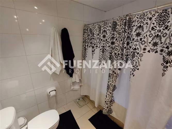 Casa en venta de 5 dorm. Condominio, San Carlos de Apoquindo