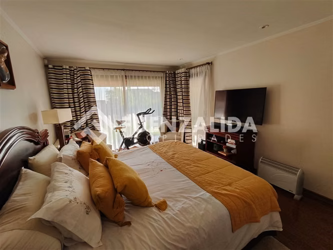 Casa en venta de 5 dorm. Condominio, San Carlos de Apoquindo