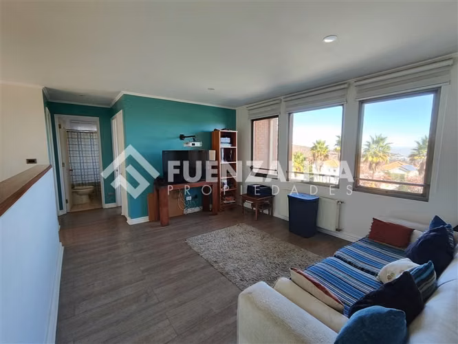 Casa en venta de 5 dorm.Condominio, San Carlos de Apoquindo
