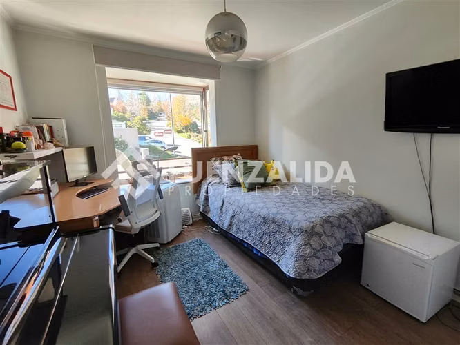 Casa en venta de 5 dorm.Condominio, San Carlos de Apoquindo