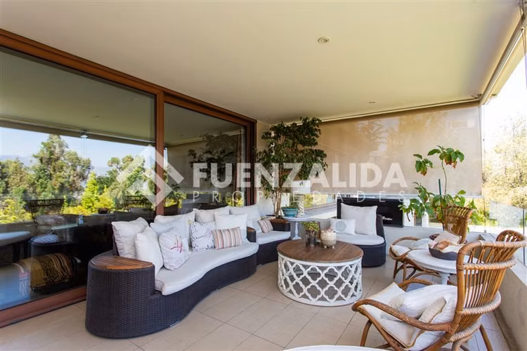 Venta depto San Damian, 3 dorm, con jardín uso exclusivo.