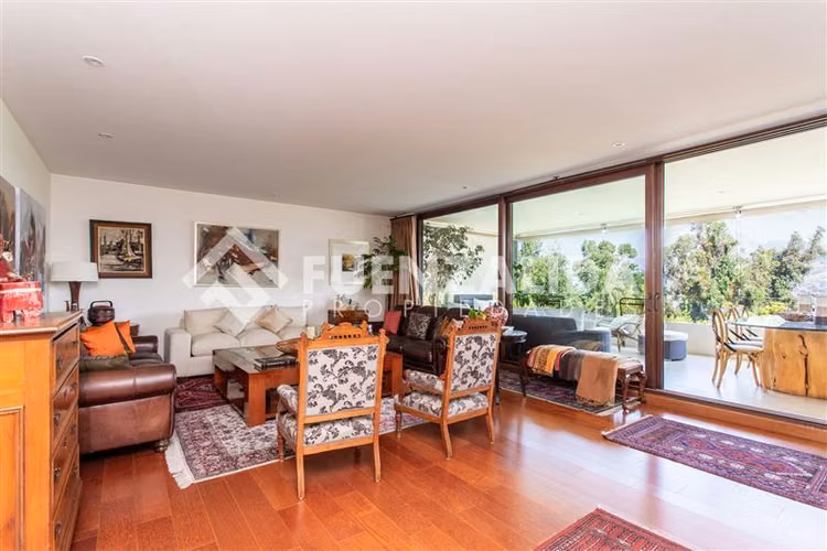 Venta depto San Damian, 3 dorm, con jardín uso exclusivo.