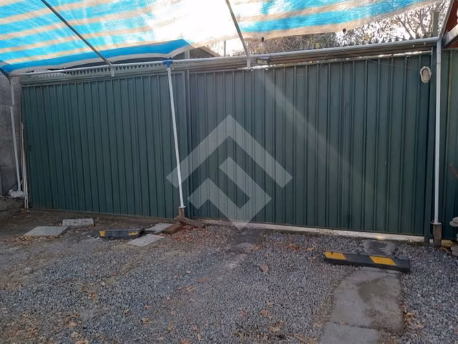 venta de 4 dorm. en Macul, amplios espacios y terreno - Imagen 20